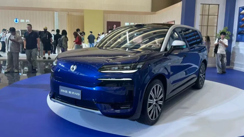 Denza N9 PHEV dengan Flash Charging Siap Diluncurkan pada 18 Mei 2026