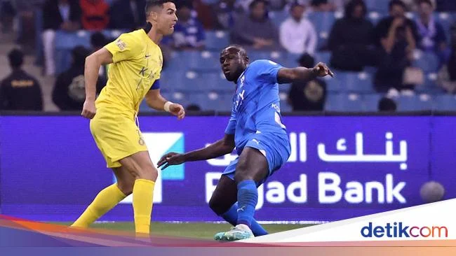 Derby Riyadh Berujung Drama: Blunder Kiper Gagalkan Langkah Al Nassr ke Puncak Gelar