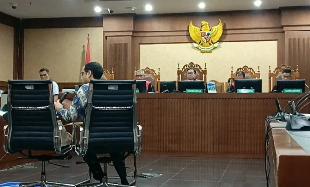Di Depan Hakim, Nadiem Ngaku Akan Jalani Operasi Lusa
