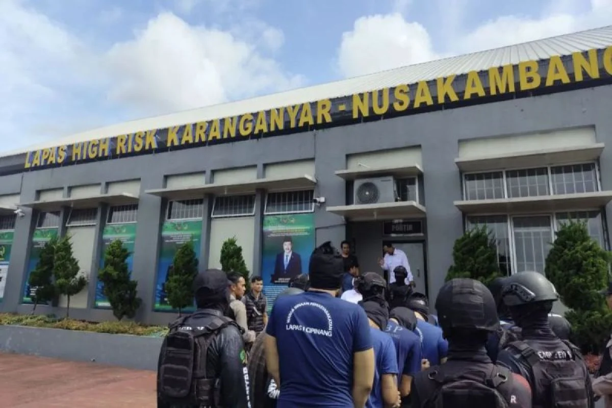Ditjenpas Kembali Menahan Ammar Zoni di Lapas Nusakambangan