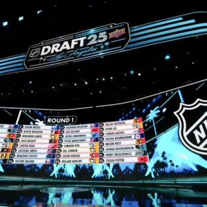 Djurgårdens IF Melahirkan Bintang Muda: Siapa yang Akan Menguasai Draft NHL 2026?