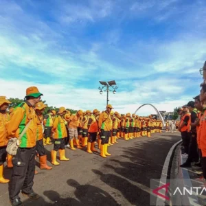 DKI Jakarta Kerahkan 200 Petugas Kebersihan untuk Pencanangan HUT ke-499