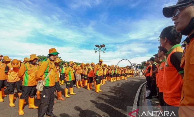 DKI Jakarta Kerahkan 200 Petugas Kebersihan untuk Pencanangan HUT ke-499