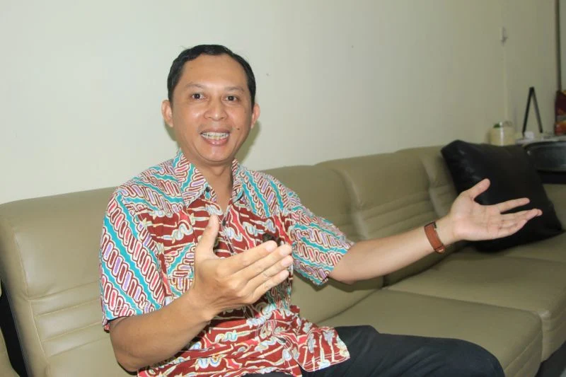 Dosen Unej Teliti Potensi Tumbuhan Paku Pohon Jadi Bahan Baku Obat