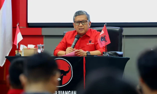 DPP PDIP Tegaskan Peran Buruh sebagai Pilar Penting Pembangunan Nasional DPP PDIP Tegaskan Peran Buruh sebagai Pilar Penting Pembangunan Nasional