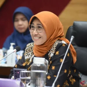DPR Desak Pemerintah Beri Solusi Nyata untuk Penataan Guru Honorer Menjelang 2027