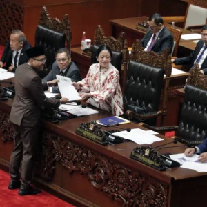 DPR Kritik Prabowo Usaha Tenangkan Publik atas Penurunan Nilai Rupiah, Desak BI Kendalikan