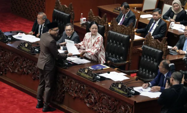 DPR Kritik Prabowo Usaha Tenangkan Publik atas Penurunan Nilai Rupiah, Desak BI Kendalikan DPR Kritik Prabowo Usaha Tenangkan Publik atas Penurunan Nilai Rupiah, Desak BI Kendalikan