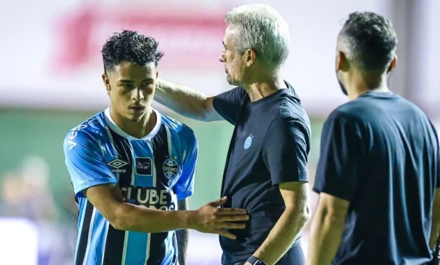 Drama di Batistão: Grêmio Hadapi Arbitra Kontroversial, Krisis Pelatih Confiança, dan Tekanan Luis Castro Menuju Piala Brasil