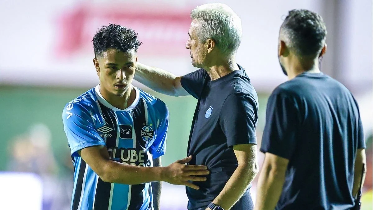 Drama di Batistão: Grêmio Hadapi Arbitra Kontroversial, Krisis Pelatih Confiança, dan Tekanan Luis Castro Menuju Piala Brasil