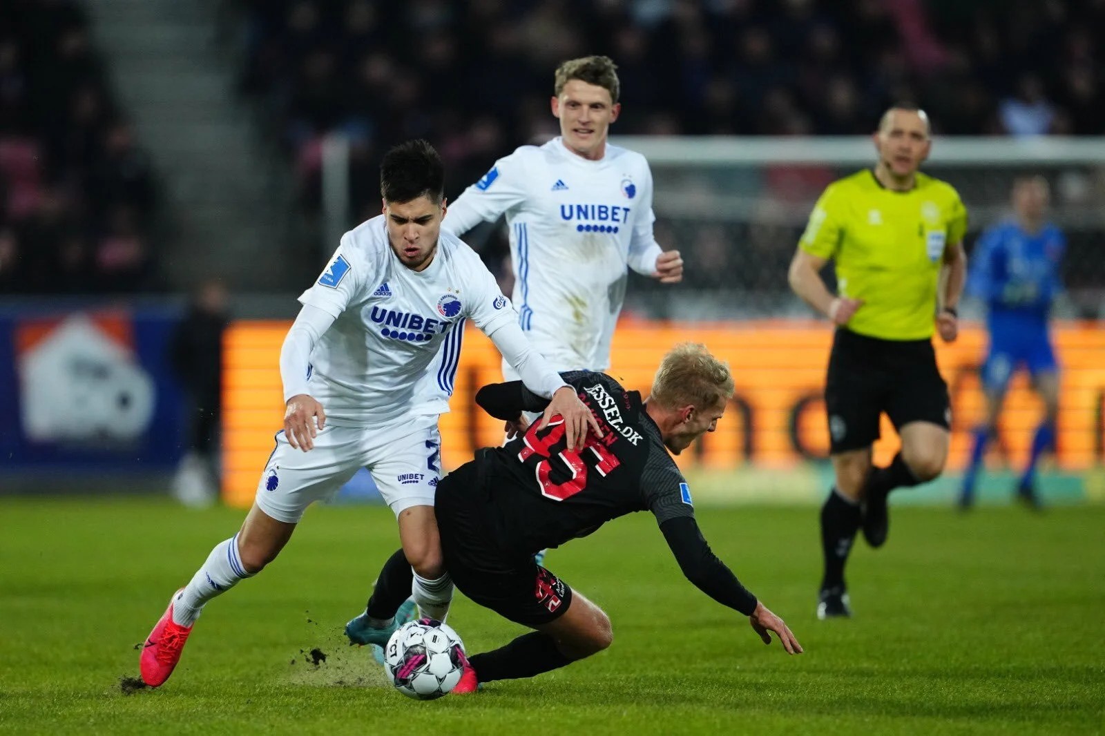 Drama Ekstra Waktu, Legenda Zuma, dan Kepindahan Pelatih: FC Copenhagen Bangkit di Musim Sulit