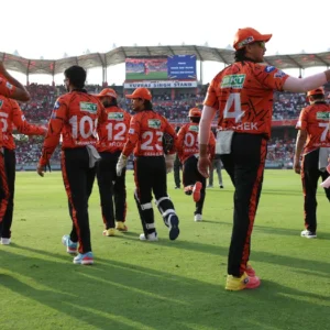 Drama Eliminator IPL 2026: Sunrisers Hyderabad Gigit Raja dengan Taktik Bowling Terdepan