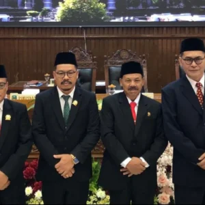 Drama Kepengurusan DPRD Magetan: Suyatno Dilantik Sebagai Plt Ketua, Apa Dampaknya?