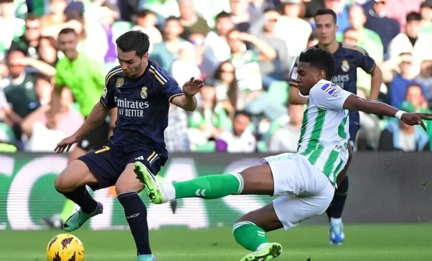 Drama La Liga: Real Madrid Siapkan Serangan Terakhir, Sementara Real Betis Hadapi Barcelona di Camp Nou