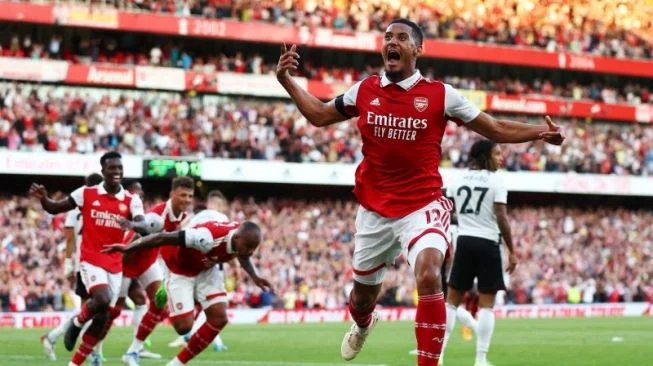 Drama Laga Arsenal vs Fulham: Gol Spektakuler, Kontroversi Wasit, dan Dampaknya pada Papan Klasemen