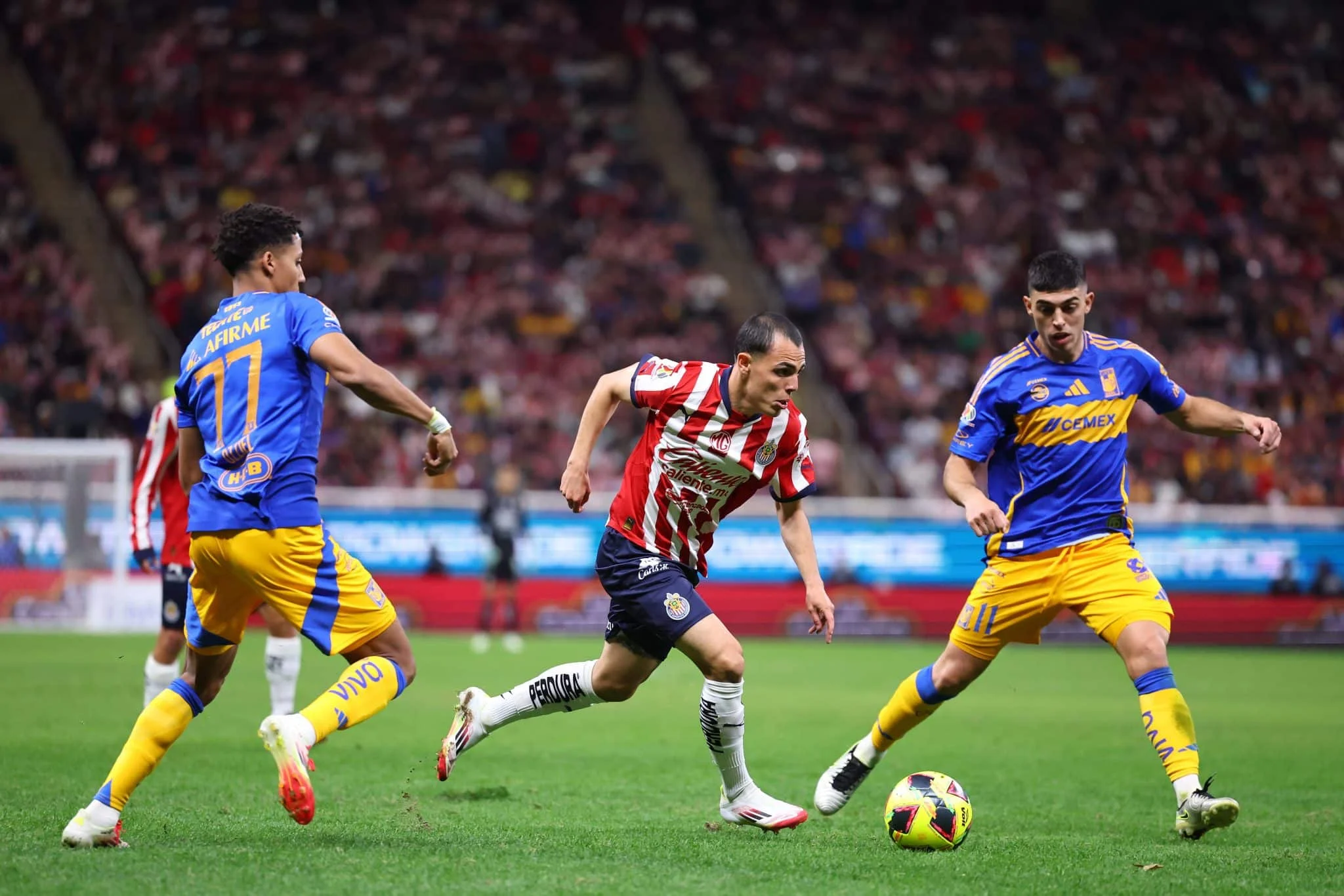 Drama Laga Sepanjang Musim: Chivas vs Tigres, Gremio vs Flamengo, dan Turbulensi Real Madrid Mengguncang Dunia Sepak Bola 2026