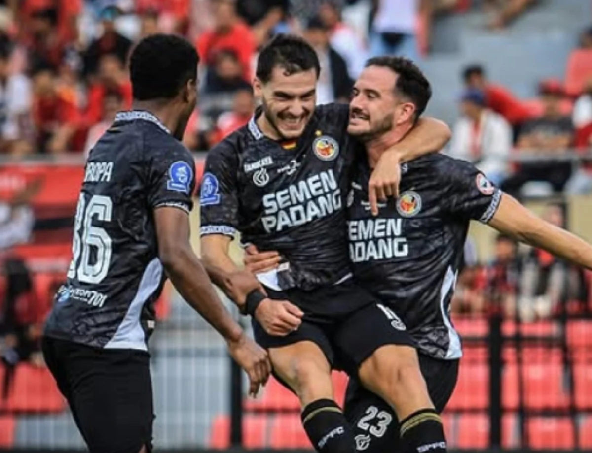Drama Persaingan di Liga 2: Semen Padang vs Persijap Jepara, Siap Pecah Rekor?