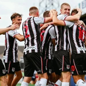 Drama Play‑Off di Liga Inggris Memanas: Chesterfield, Grimsby, dan Stevenage Siapkan Pertarungan Penentuan Nasib