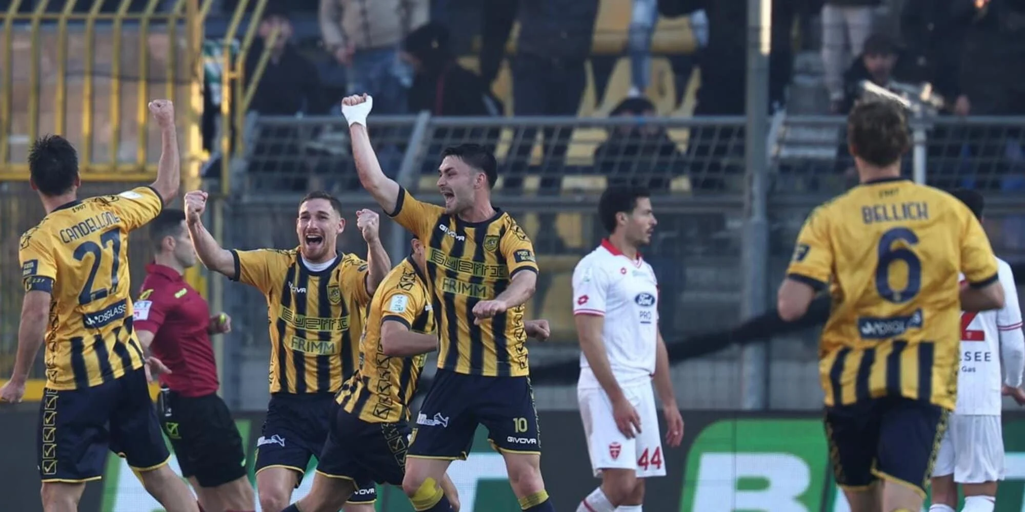 Drama Playoff Serie B: Monza Siap Guncang Juve Stabia setelah Kemenangan Gemilang atas Modena