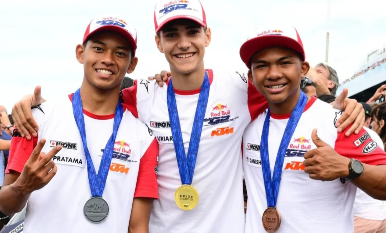 Drama Rookie di Lintasan: Dari Red Bull Rookies Cup ke Puncak Moto3 2026 dan Kejutan Rookie of the Year MotoGP 2023