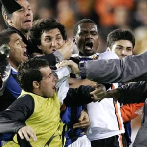 Drama Valencia: Dari Lapangan Sepak Bola hingga Jalan Protes, Cerita yang Mengguncang Dunia