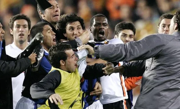 Drama Valencia: Dari Lapangan Sepak Bola hingga Jalan Protes, Cerita yang Mengguncang Dunia