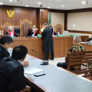 Dua Terdakwa Dugaan Korupsi LNG Pertamina Hadapi Sidang Putusan Senin Besok, Kuasa Hukum Kritik Narasi KPK