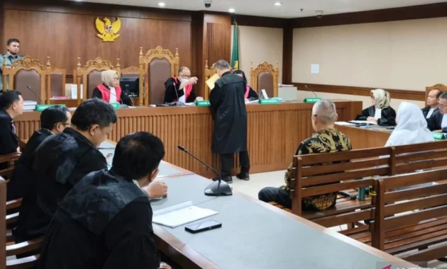Dua Terdakwa Dugaan Korupsi LNG Pertamina Hadapi Sidang Putusan Senin Besok, Kuasa Hukum Kritik Narasi KPK Dua Terdakwa Dugaan Korupsi LNG Pertamina Hadapi Sidang Putusan Senin Besok, Kuasa Hukum Kritik Narasi KPK