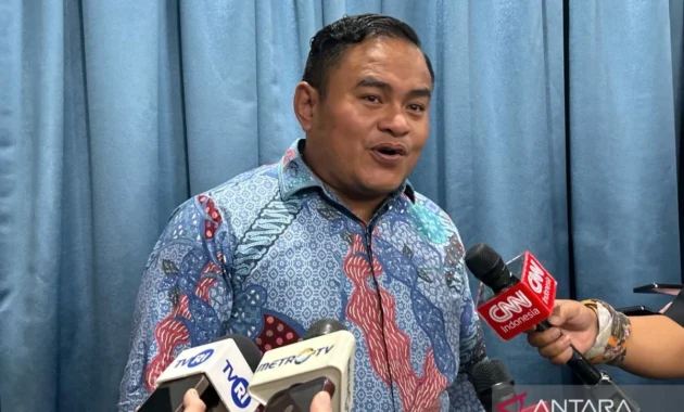 Ekonom: Rupiah Bisa Rebound Jika Policy Mix Fiskal-Moneter Membaik