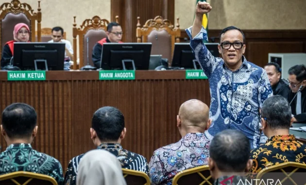 Eks Wamenaker Noel Ebenezer Hadapi Sidang Tuntutan Dugaan Pemerasan K3 dan Penerimaan Gratifikasi Eks Wamenaker Noel Ebenezer Hadapi Sidang Tuntutan Dugaan Pemerasan K3 dan Penerimaan Gratifikasi