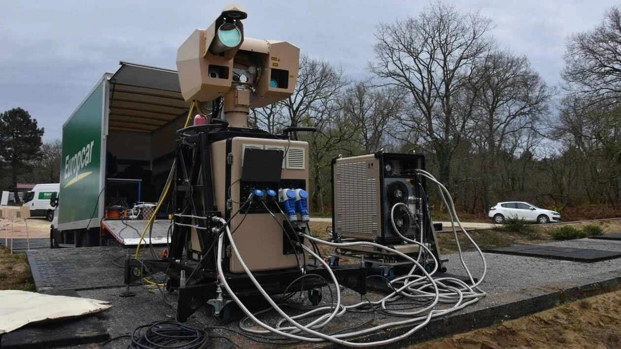 Eksklusif: Dari Laser Anti‑Drone Israel Hingga Larangan Kompor Listrik Singapura – Liputan Dyandra Ungkap Kekuatan dan Risiko di Timur Tengah dan Asia