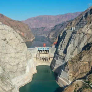 Energi Bersih Menguasai Dunia: China Tunjukkan Jalan, Era Fosil Mulai Surut
