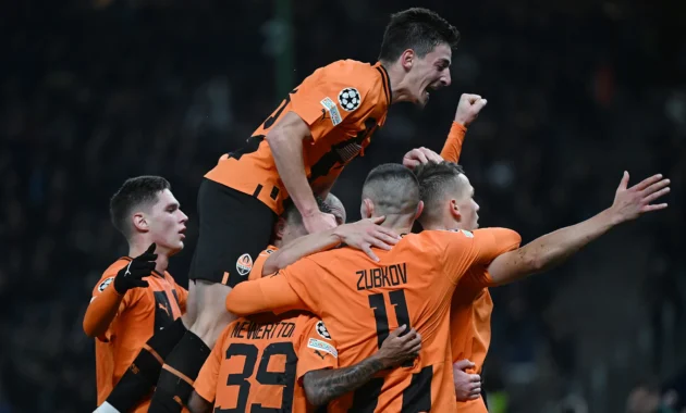 Euforia Palace Mengguncang Semi Final UEFA Conference League: Kemenangan Dramatis atas Shakhtar Donetsk