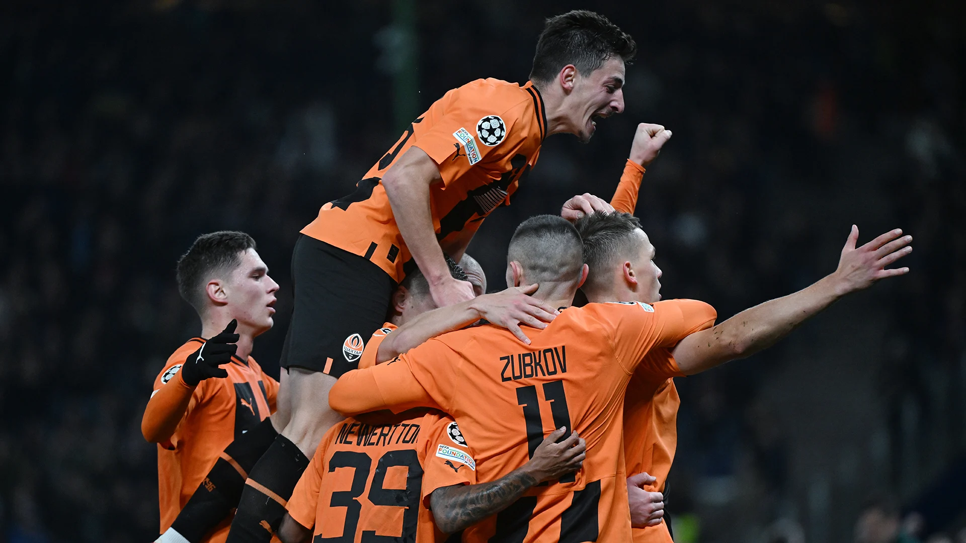 Euforia Palace Mengguncang Semi Final UEFA Conference League: Kemenangan Dramatis atas Shakhtar Donetsk