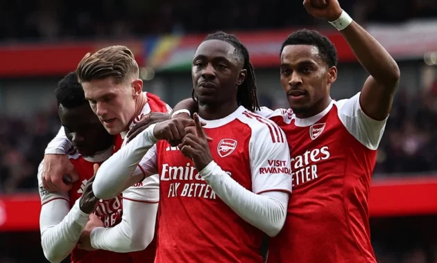 Eze Menutup Musim Impian: Kemenangan Arsenal, Kepulangan ke Crystal Palace, dan G‑Shock Baru Eze Menutup Musim Impian: Kemenangan Arsenal, Kepulangan ke Crystal Palace, dan G‑Shock Baru