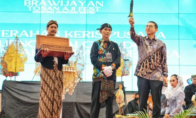 Fadli Zon Ajak Pemuda Lestarikan Keris Sebagai Warisan Budaya Nasional