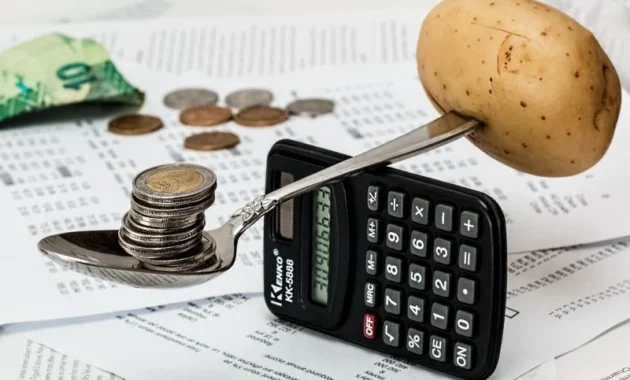 Frugal Living vs Flexing: Perang Gaya Hidup di Media Sosial