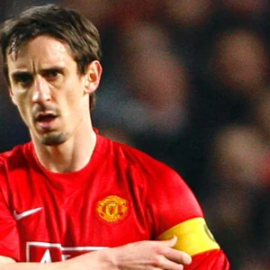 Gary Neville Bikin Geger: Pemain MU Tak Layak Jadi Starter Lawan Liverpool!