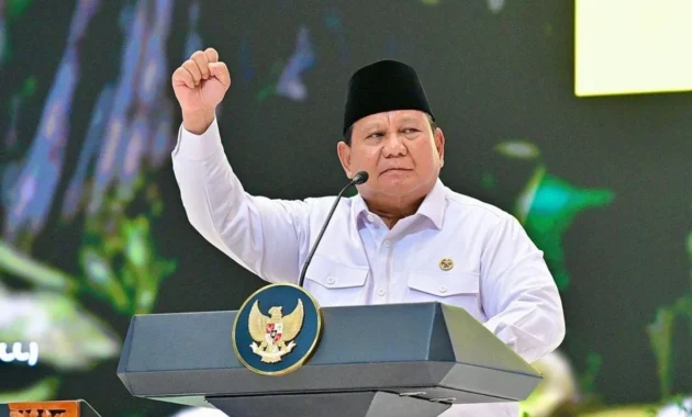 Gegeri Politik di Kaltim: Senior Tokoh Tantang Gubernur, Presiden Prabowo Diharapkan Hadir, dan Kontroversi Rumah Subsidi Gratis