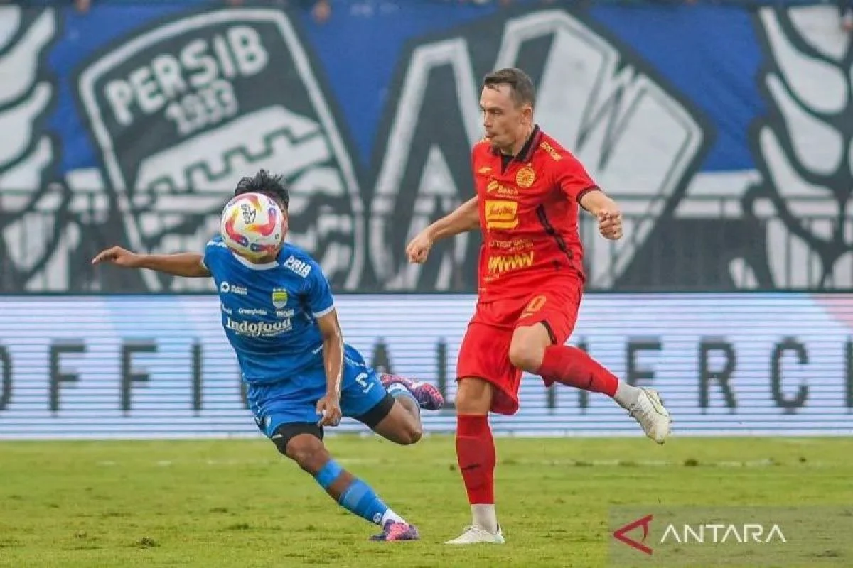 Gelisah di Cibadak: Insiden Persija vs Persib Memicu Ketegangan, Mediasi Polisi dan Dampak Musim Liga 1