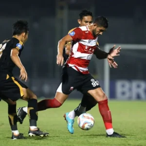 Gol Kilat Junior Brandao Guncang Klasemen: Madura United Tertekan, PSIM Menang Dramatis!