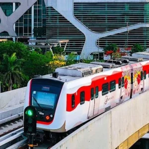 Gubernur Jakarta Pertimbangkan Perpanjangan Jalur LRT ke PIK 2 dan Bandara Soekarno‑Hatta