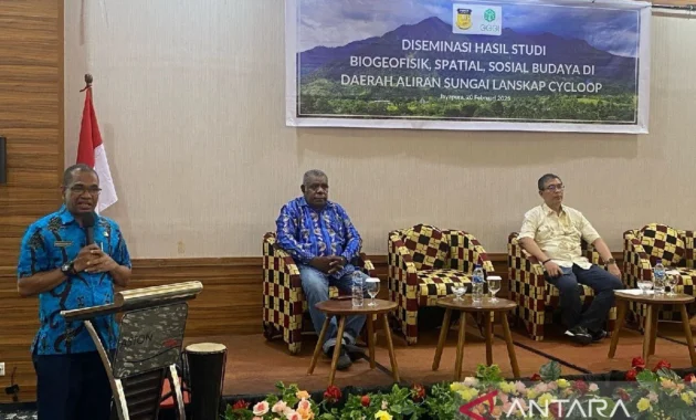 Gubernur Papua Dorong Hilirisasi Hasil Hutan di Sarmi Gubernur Papua Dorong Hilirisasi Hasil Hutan di Sarmi