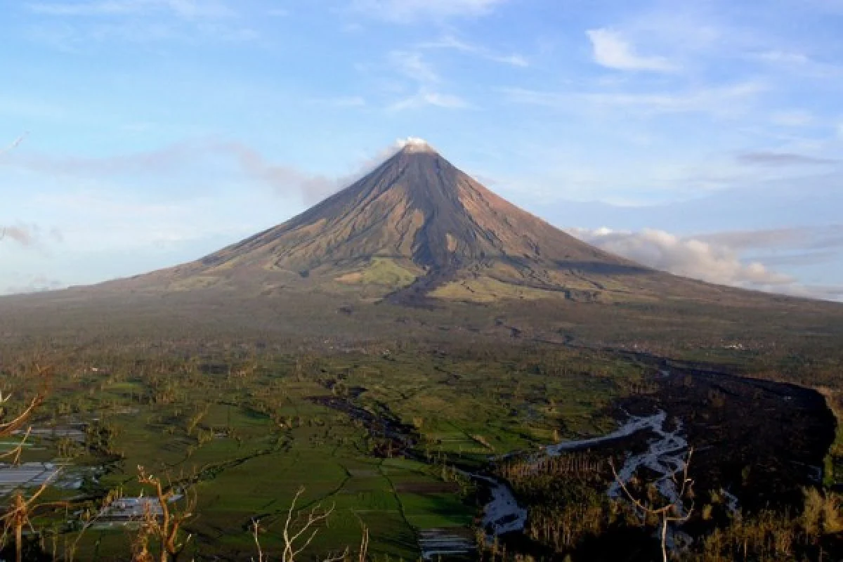 Gunung Mayon di Filipina Naik ke Status Siaga 3, Aktivitas Tinggi Terus Meningkat