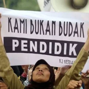 Guru Honorer Terancam Tergusur dari Sekolah Negeri 2027, DPR: Negara Jangan Lepas Tangan!