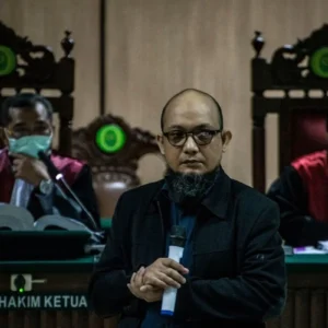 Hakim Minta Oditur Militer Hadirkan Saksi Ahli dalam Kasus Penyiraman Air Keras terhadap Andrie Yunus