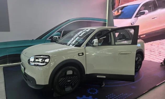 Harga Bisa Lebih Murah, Fitur Lebih Mewah: Chery QQ Bakal Ganggu Aion UT dan Geely EX2