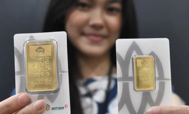Harga Emas Antam Turun Tajam pada Jumat 17 April 2026, Kini Hanya Rp2.868.000 per Gram