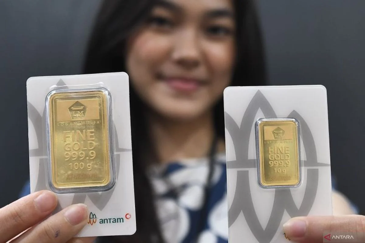 Harga Emas Antam Turun Tajam pada Jumat 17 April 2026, Kini Hanya Rp2.868.000 per Gram