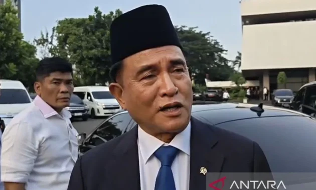 Hoaks! Menteri Yusril sebut Ijazah Jokowi sah di mata hukum